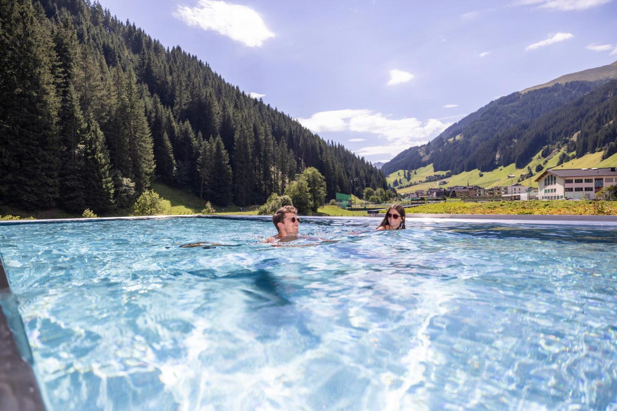Natur- & Wanderhotel Tuxertal Exterior photo