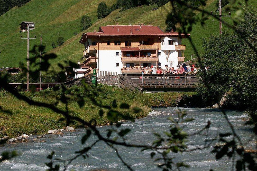 Natur- & Wanderhotel Tuxertal Exterior photo