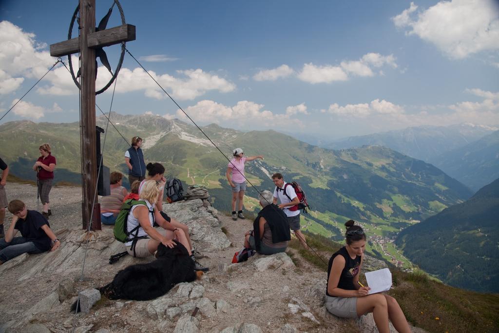 Natur- & Wanderhotel Tuxertal Exterior photo