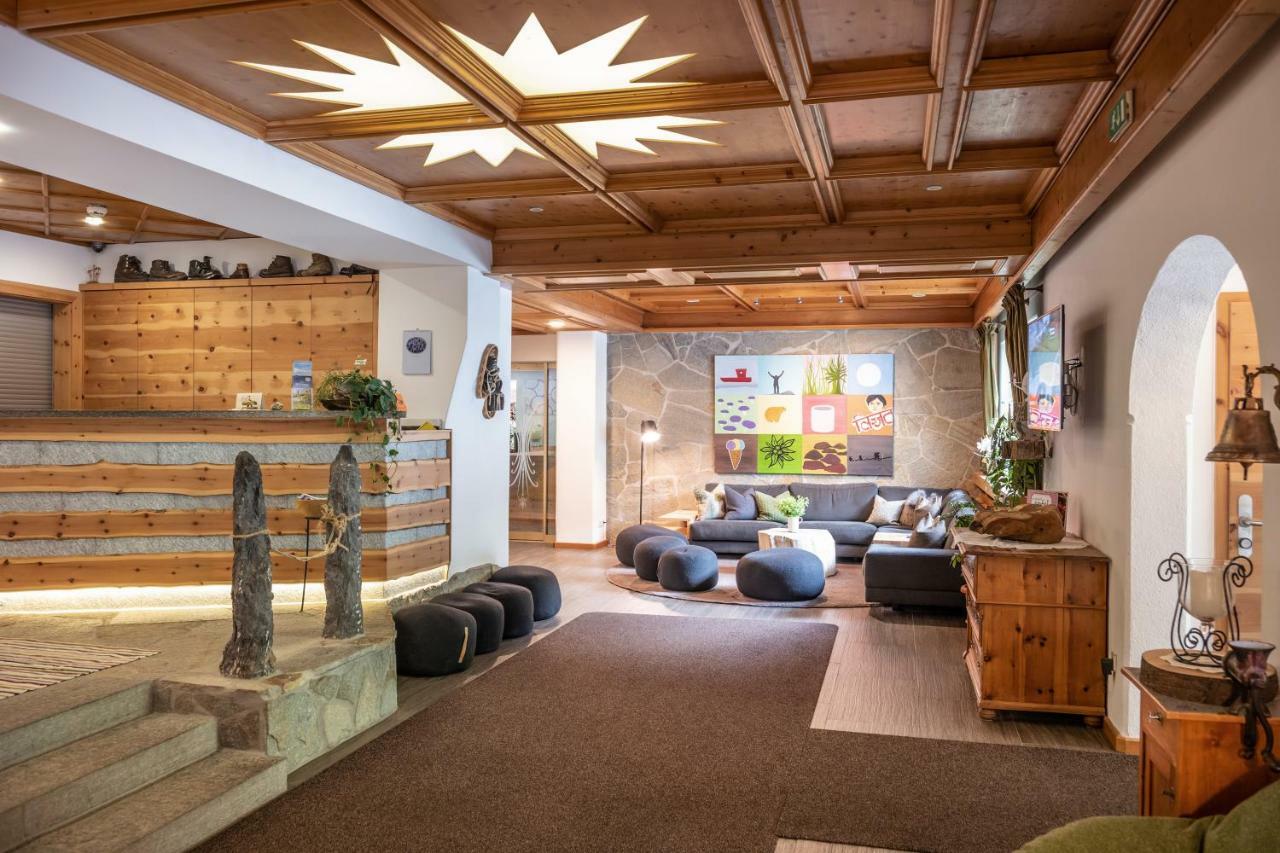 Natur- & Wanderhotel Tuxertal Exterior photo