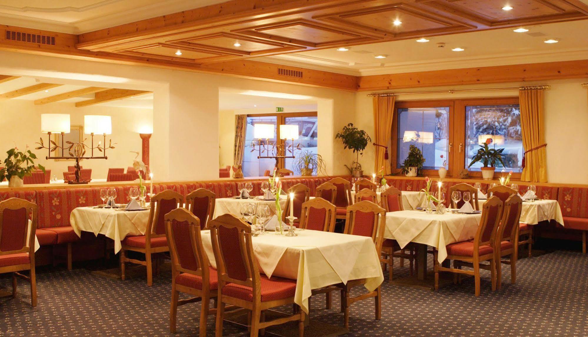 Natur- & Wanderhotel Tuxertal Exterior photo